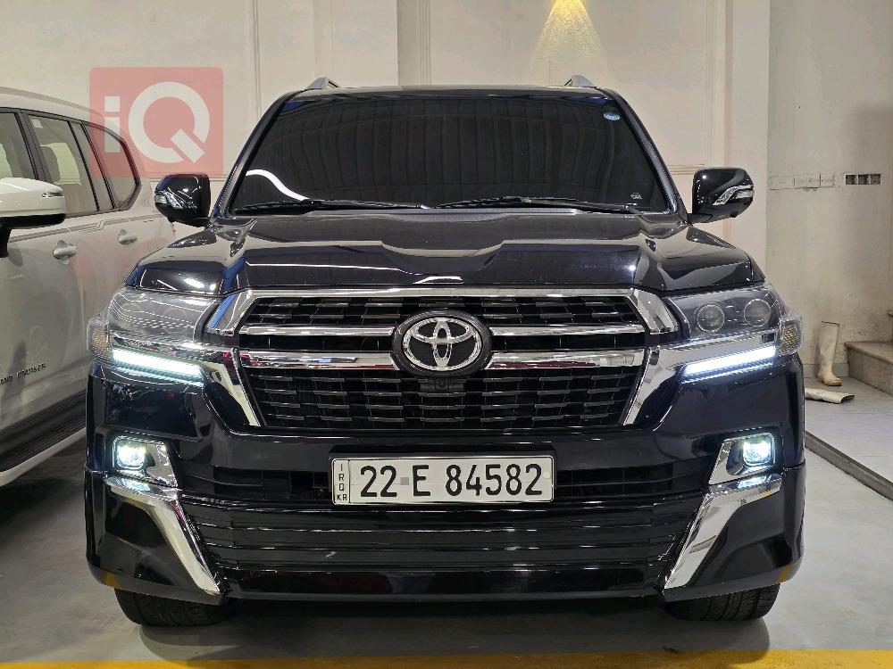 تويوتا لاندكروزر